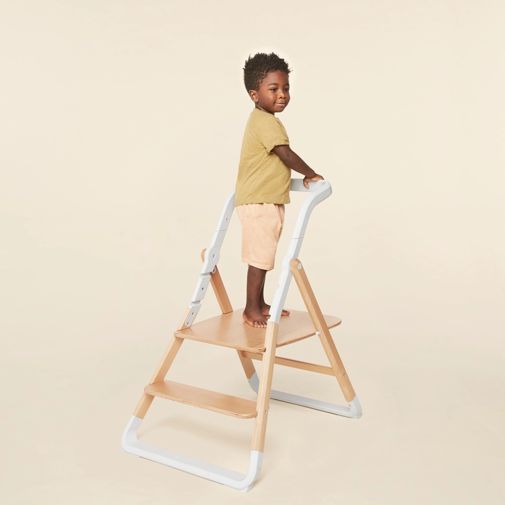 ergobaby-evolve-kujnski-pomosnik-natural-wood