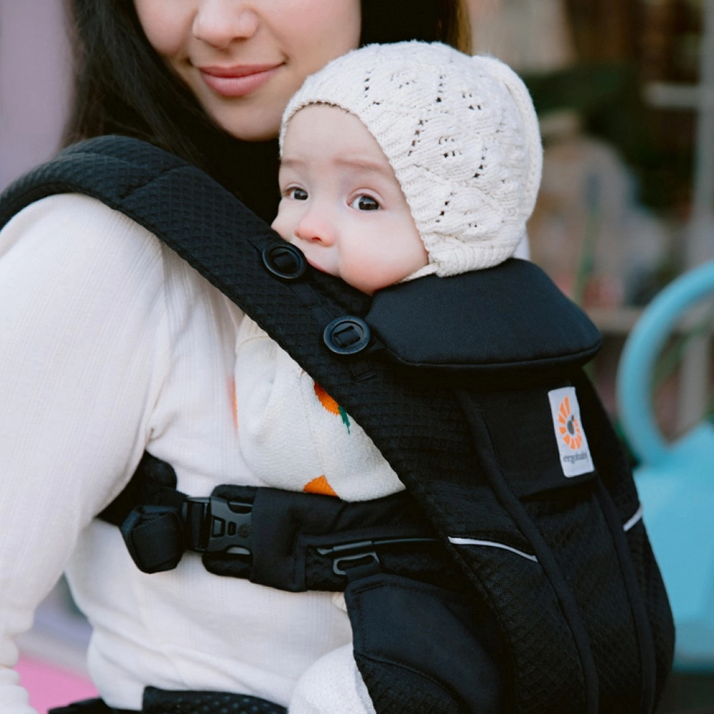 ergobaby-omni-breeze-onyx-black