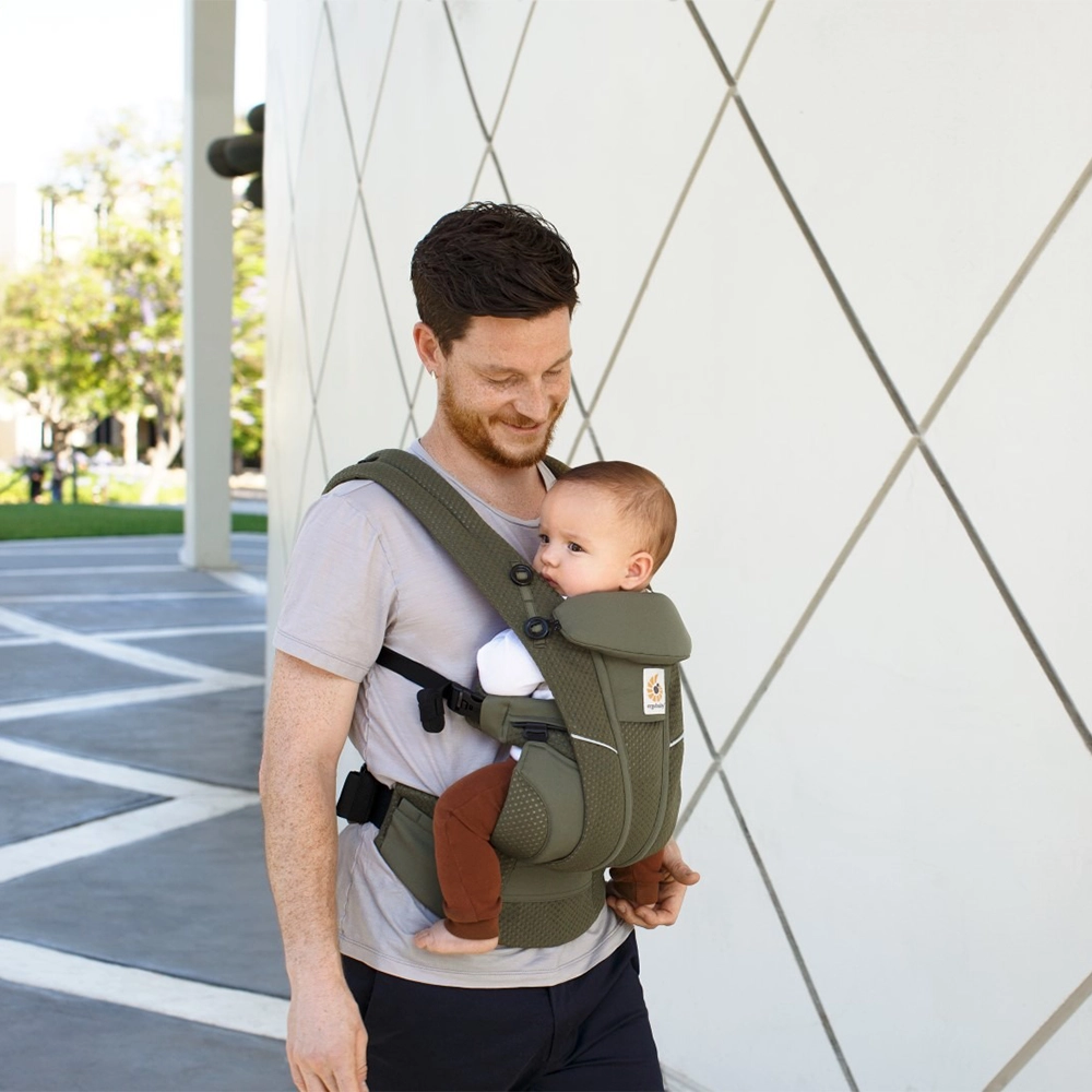 ergobaby-omni-breeze-olive-green