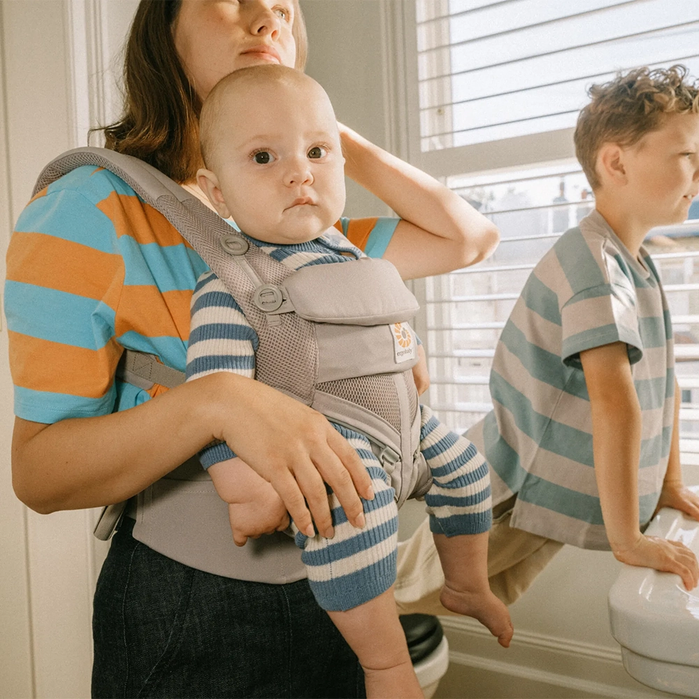 ergobaby-omni-classic-mesh-pearl-grey