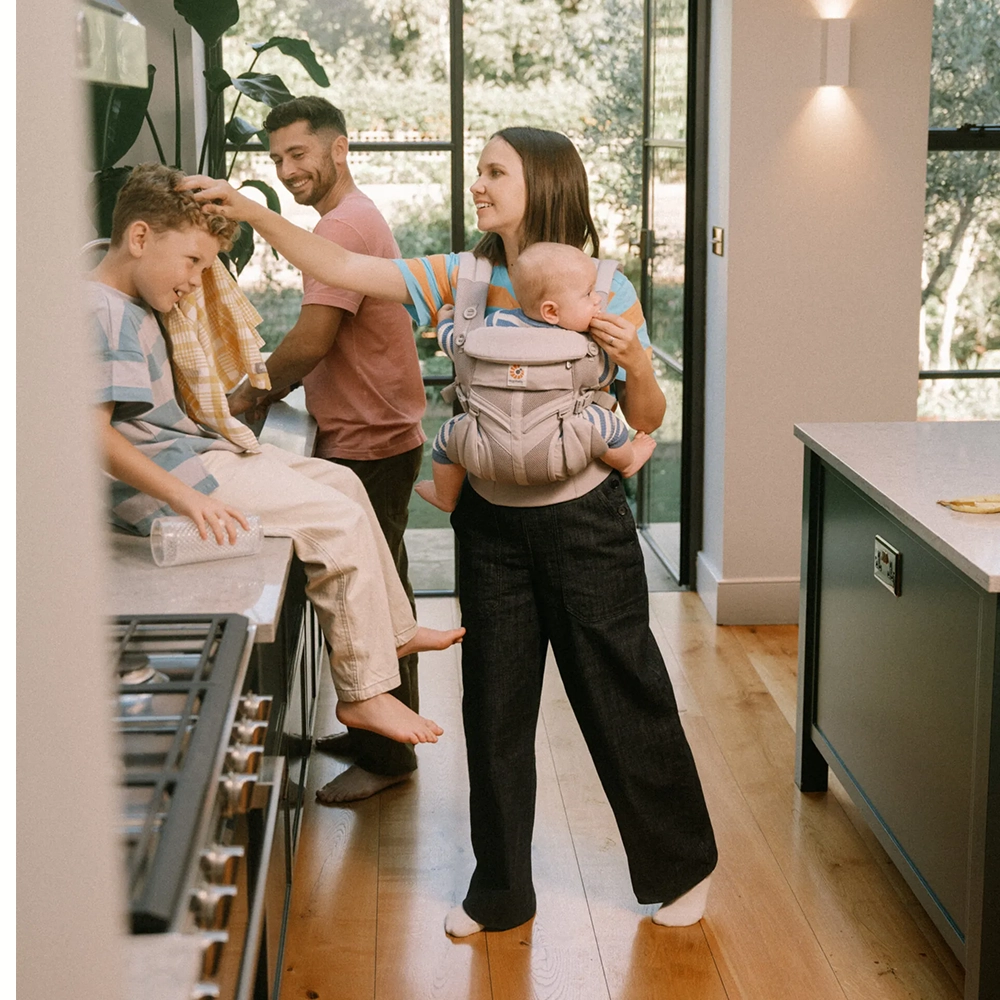 ergobaby-omni-classic-mesh-pearl-grey