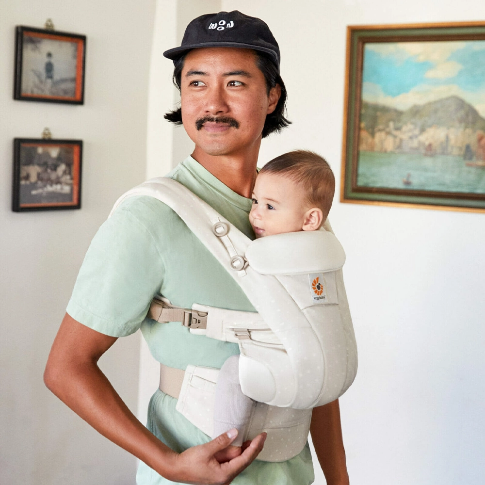 ergobaby-omni-dream-natural-dots