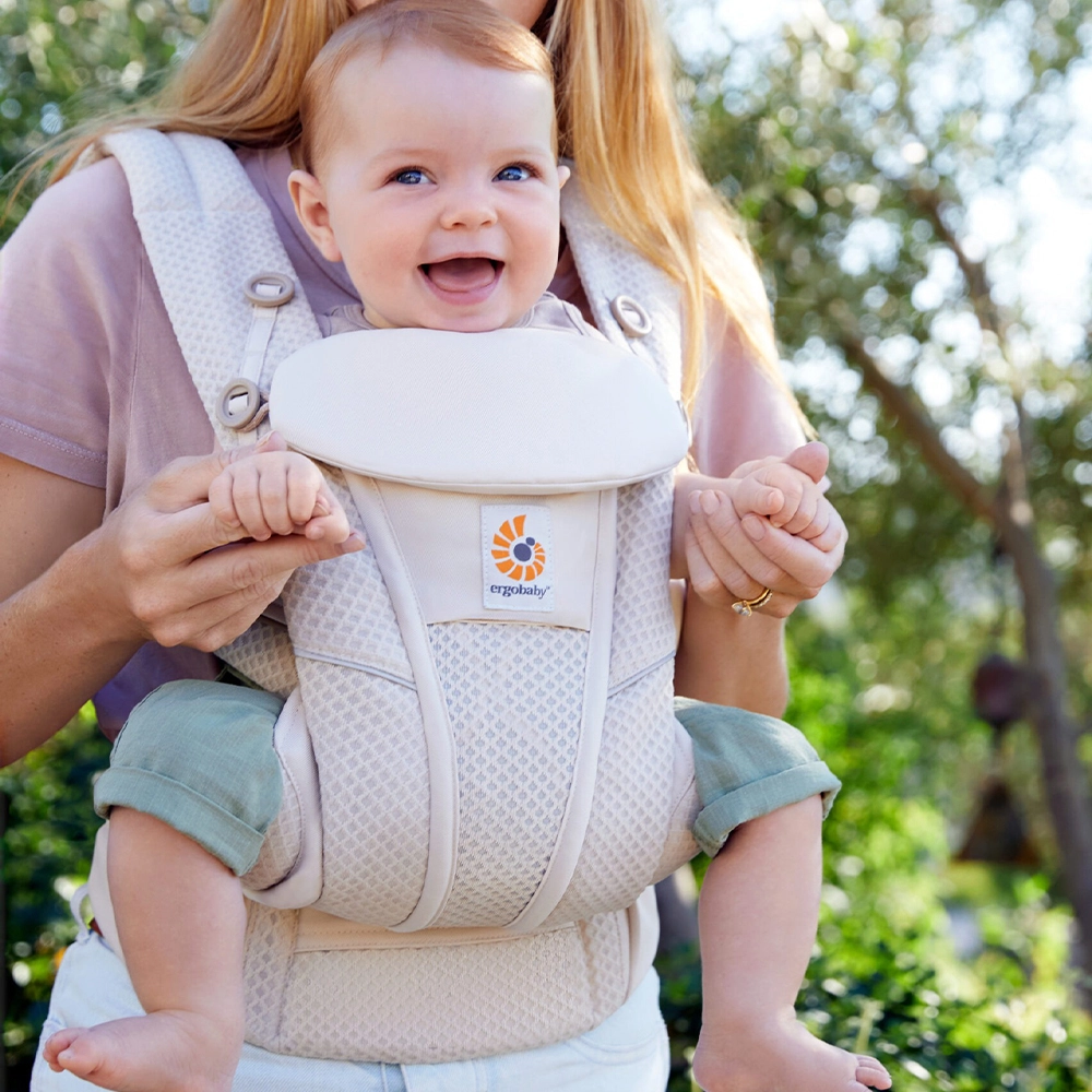 ergobaby-omni-breeze-natural-beige
