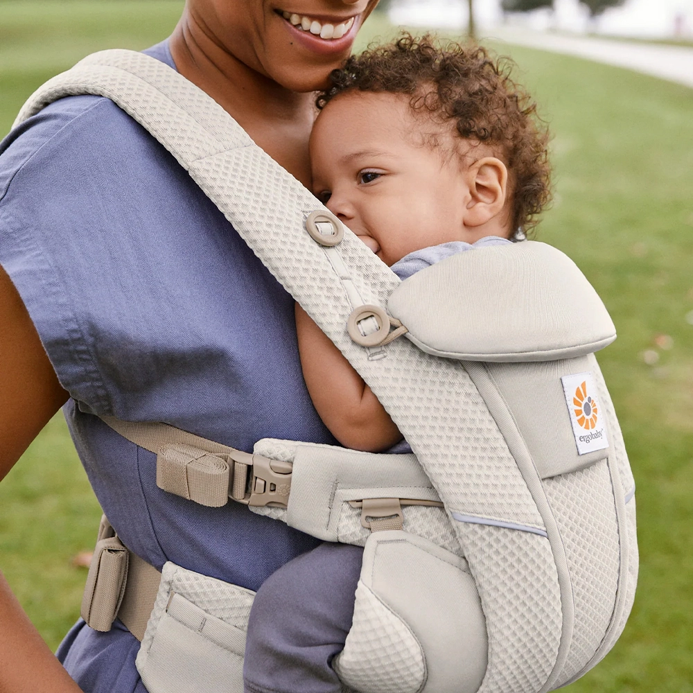 ergobaby-omni-breeze-natural-beige